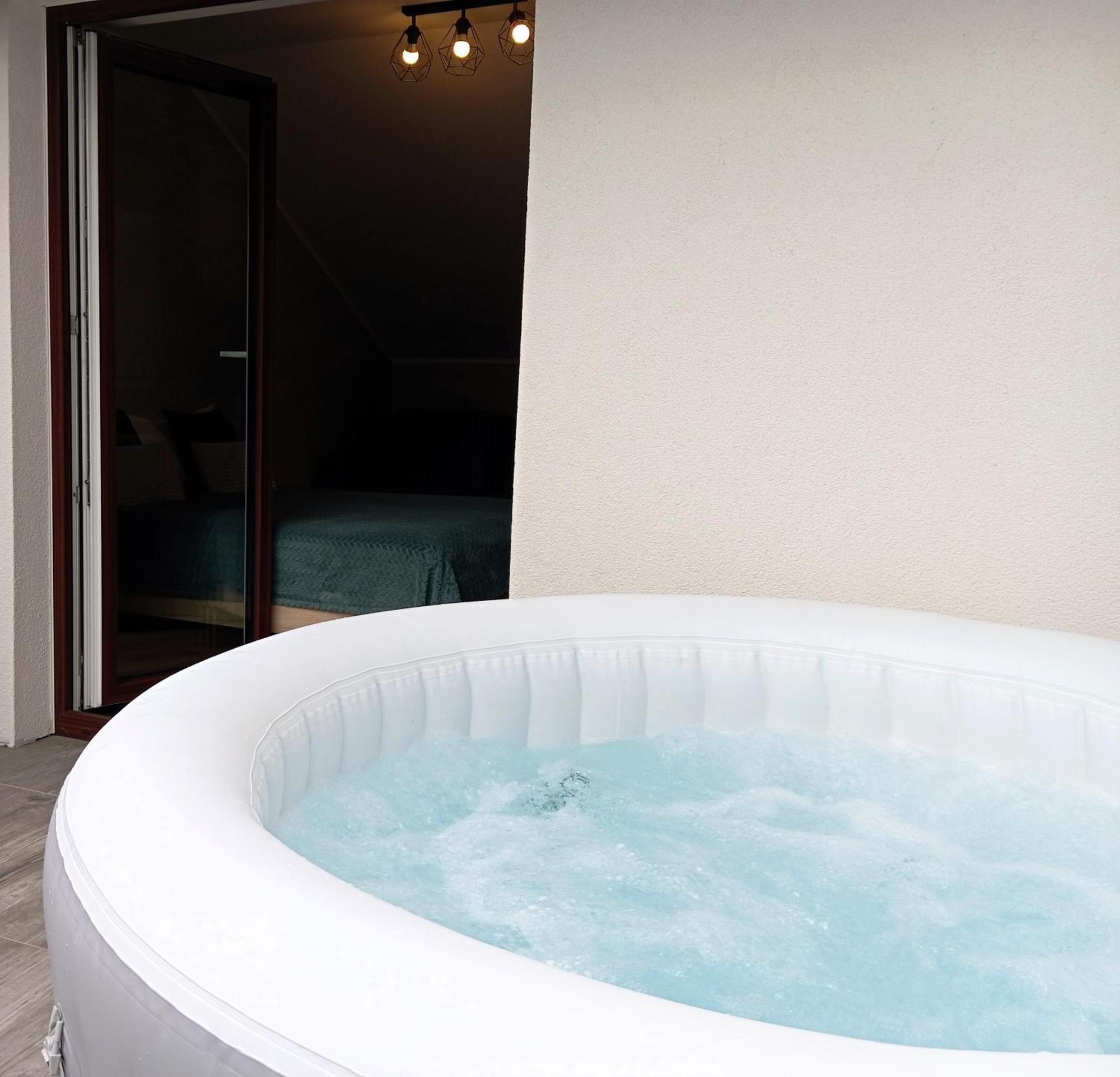 Apartament Olimpijska 54 Z Prywatnym Jacuzzi Na Tarasie Szczyrk Exterior photo